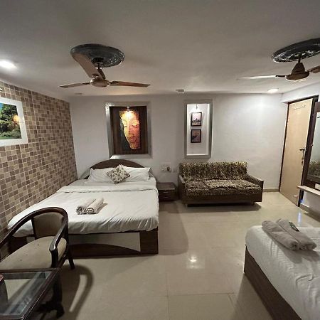 The Peach Tree Rooms مونت ابو المظهر الخارجي الصورة