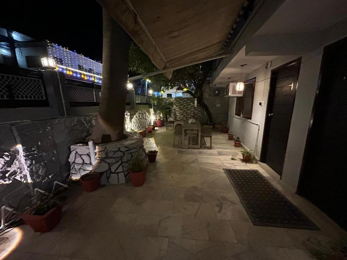The Peach Tree Rooms مونت ابو المظهر الخارجي الصورة