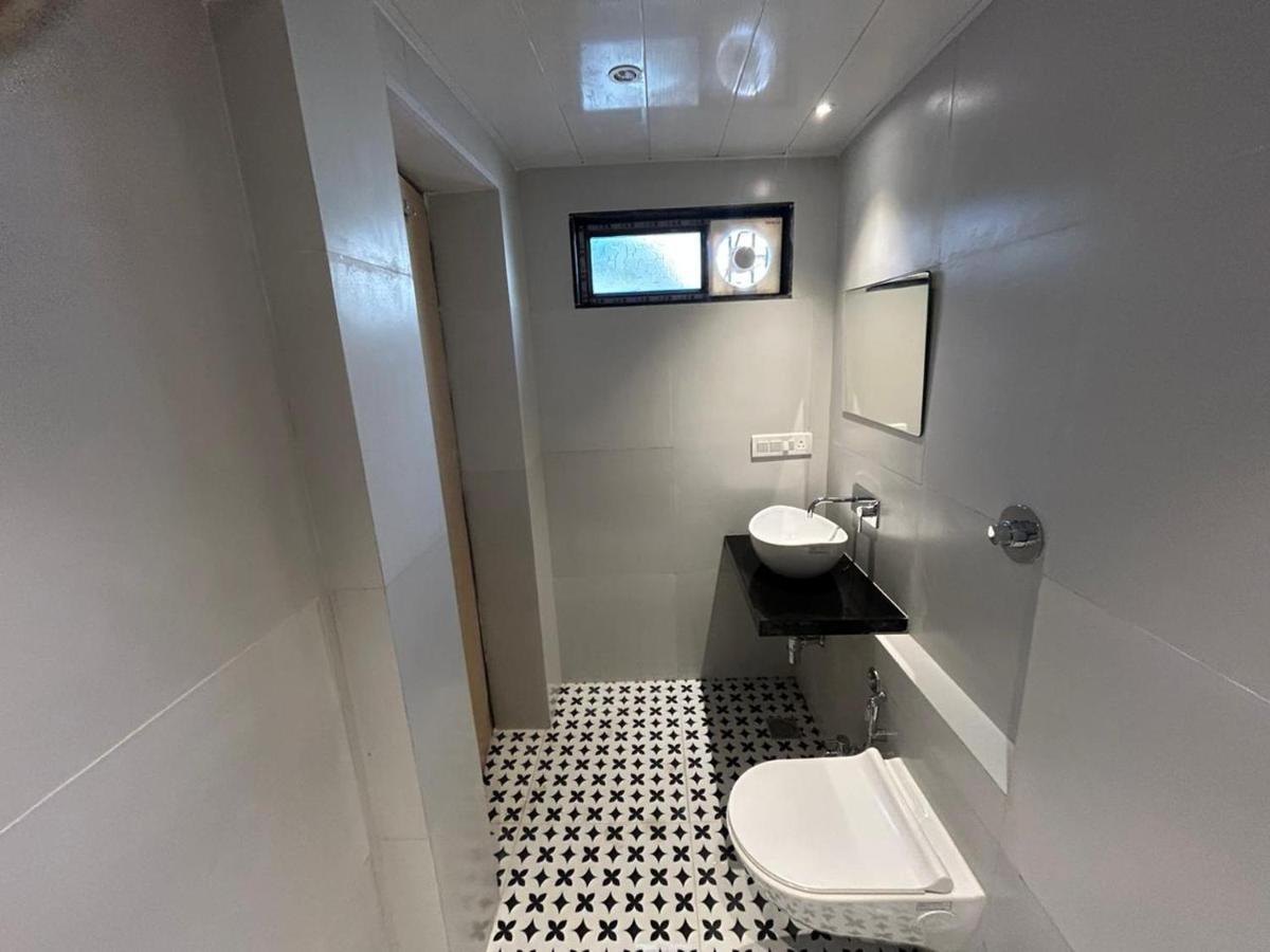 The Peach Tree Rooms مونت ابو المظهر الخارجي الصورة