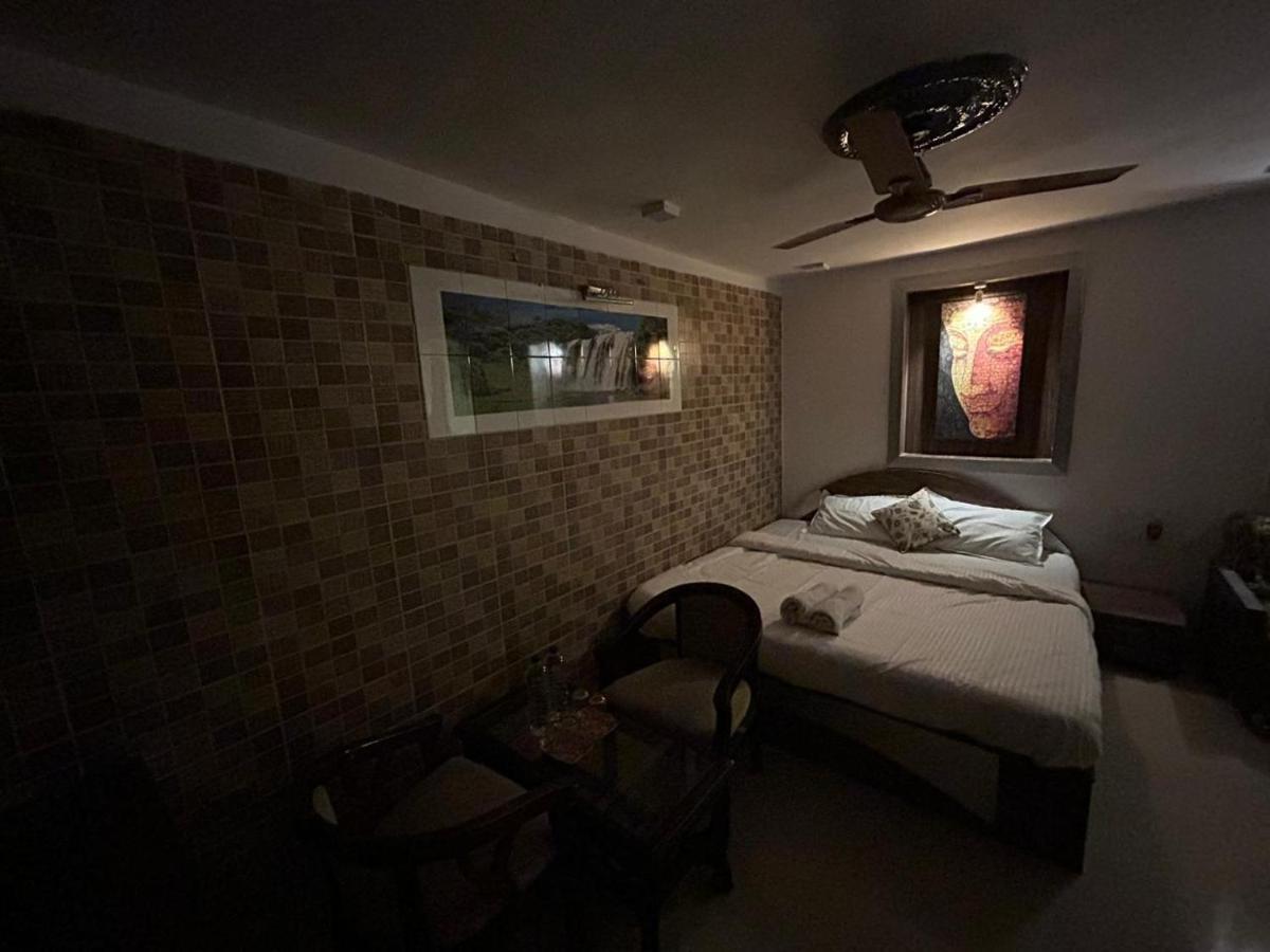 The Peach Tree Rooms مونت ابو المظهر الخارجي الصورة