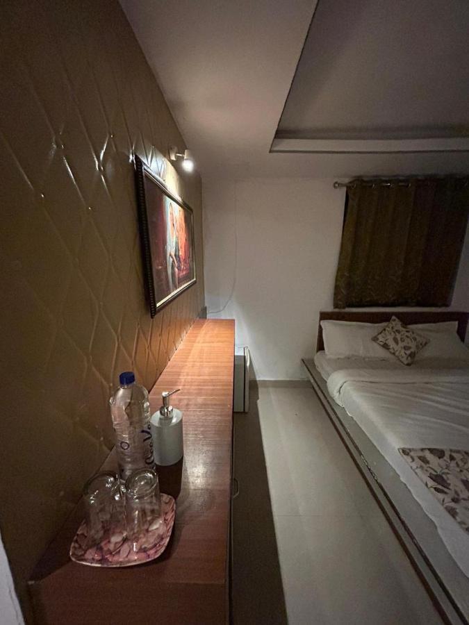 The Peach Tree Rooms مونت ابو المظهر الخارجي الصورة